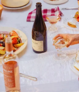 Avaline Wine label listing clean ingredients for mindful drinkers